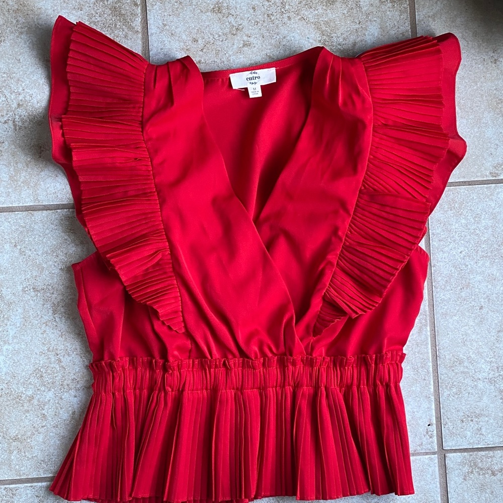 Entro size medium Vibrant Red Pleated Blouse